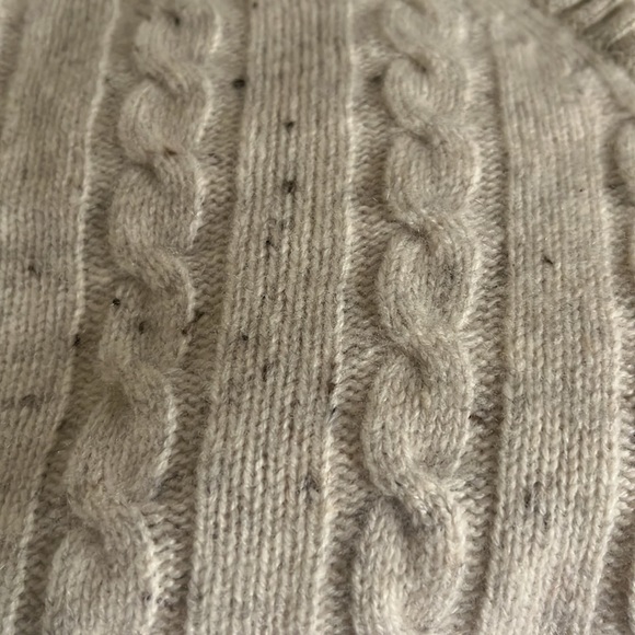 Aritzia TNA Cashwool Lyn Sweater - Picture 10 of 10